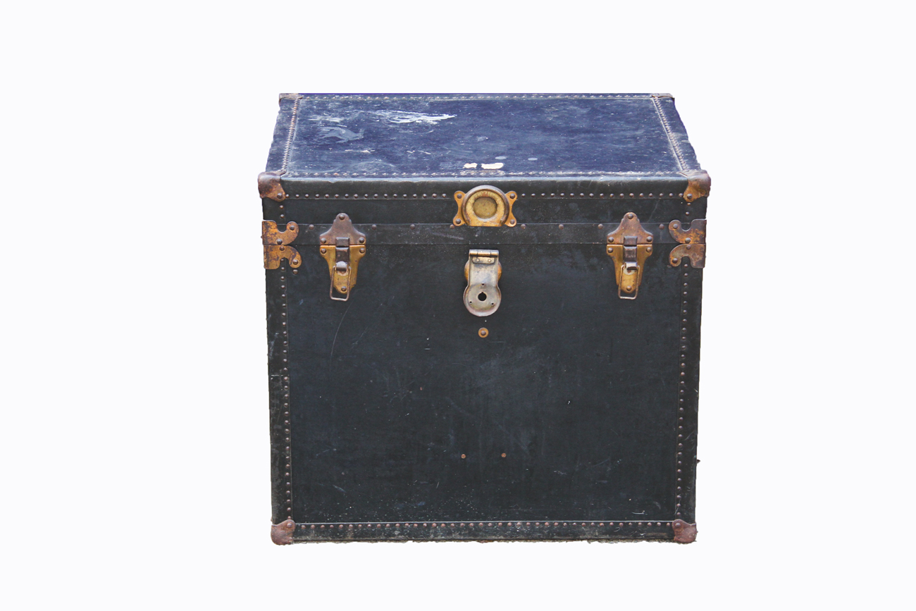 Antique Mendel-Drucker Co. Steamer Trunk
