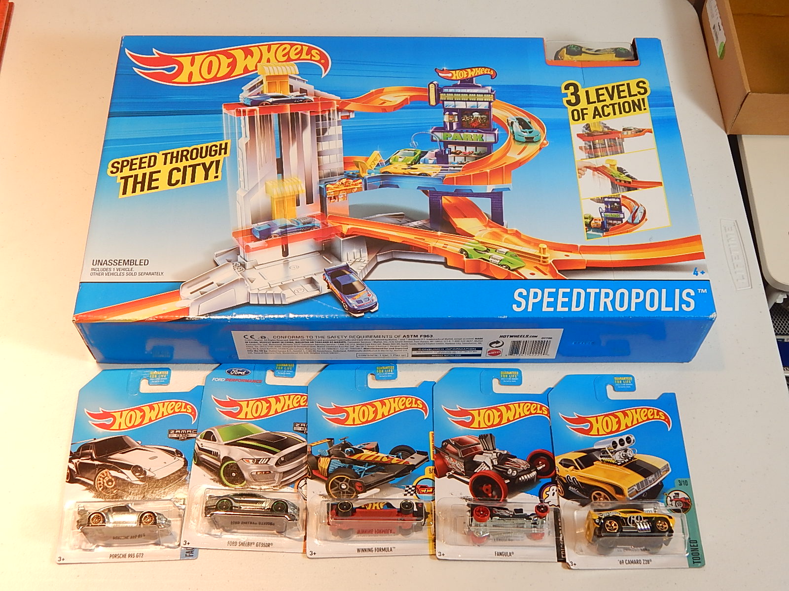 Hot Wheels Cars with Five Treasure Hunt Cars