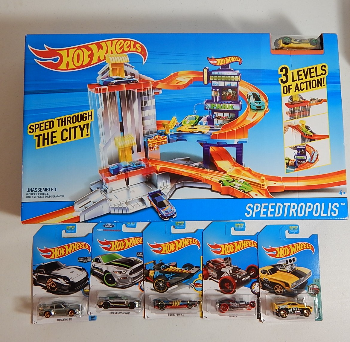 Hot Wheels Cars with Five Treasure Hunt Cars