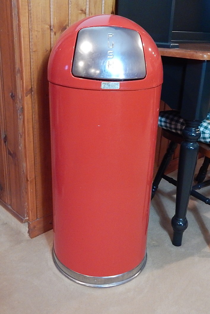 Red Metal Retro Trash Can