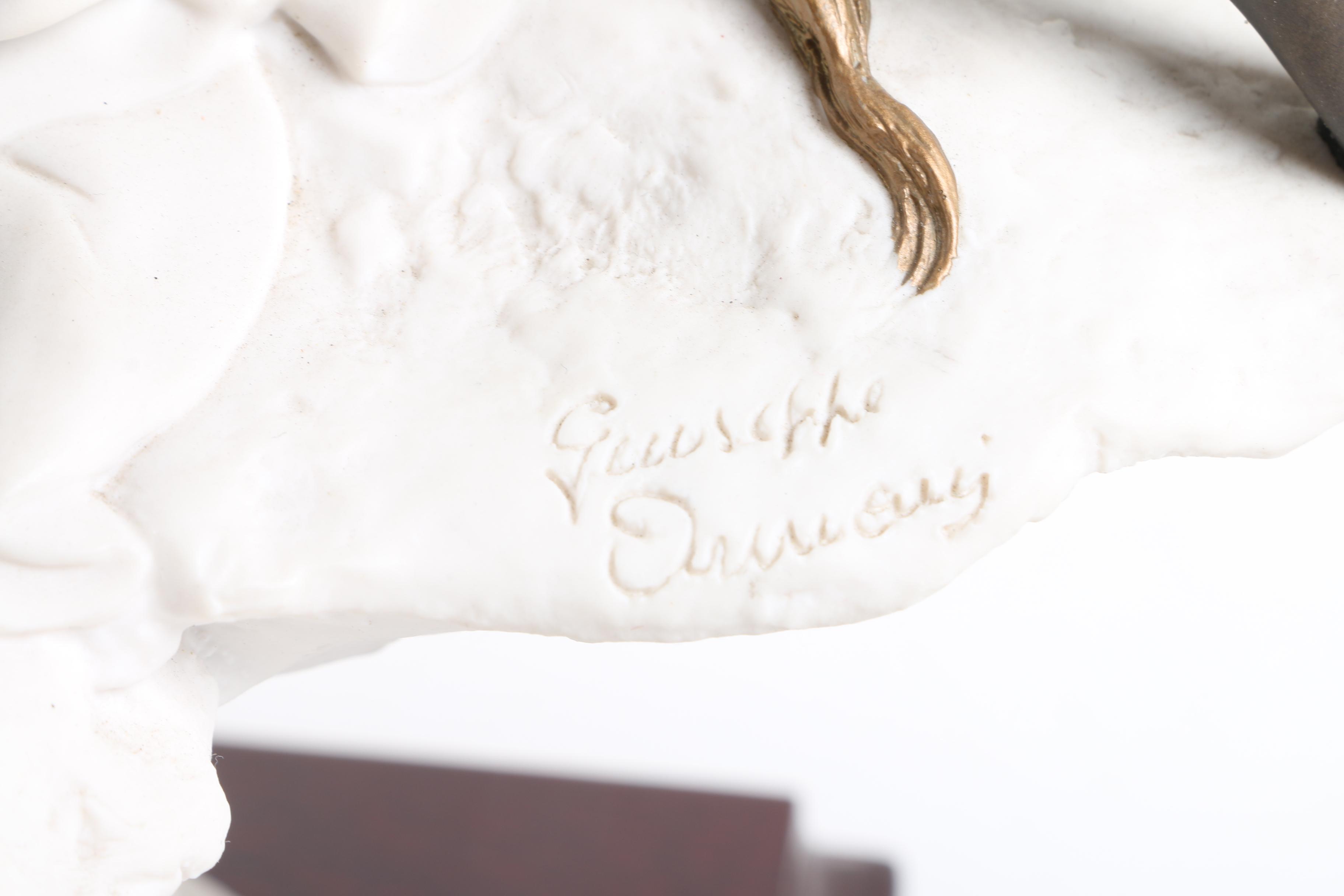 Giuseppe Armani Figurine of Mother and Child