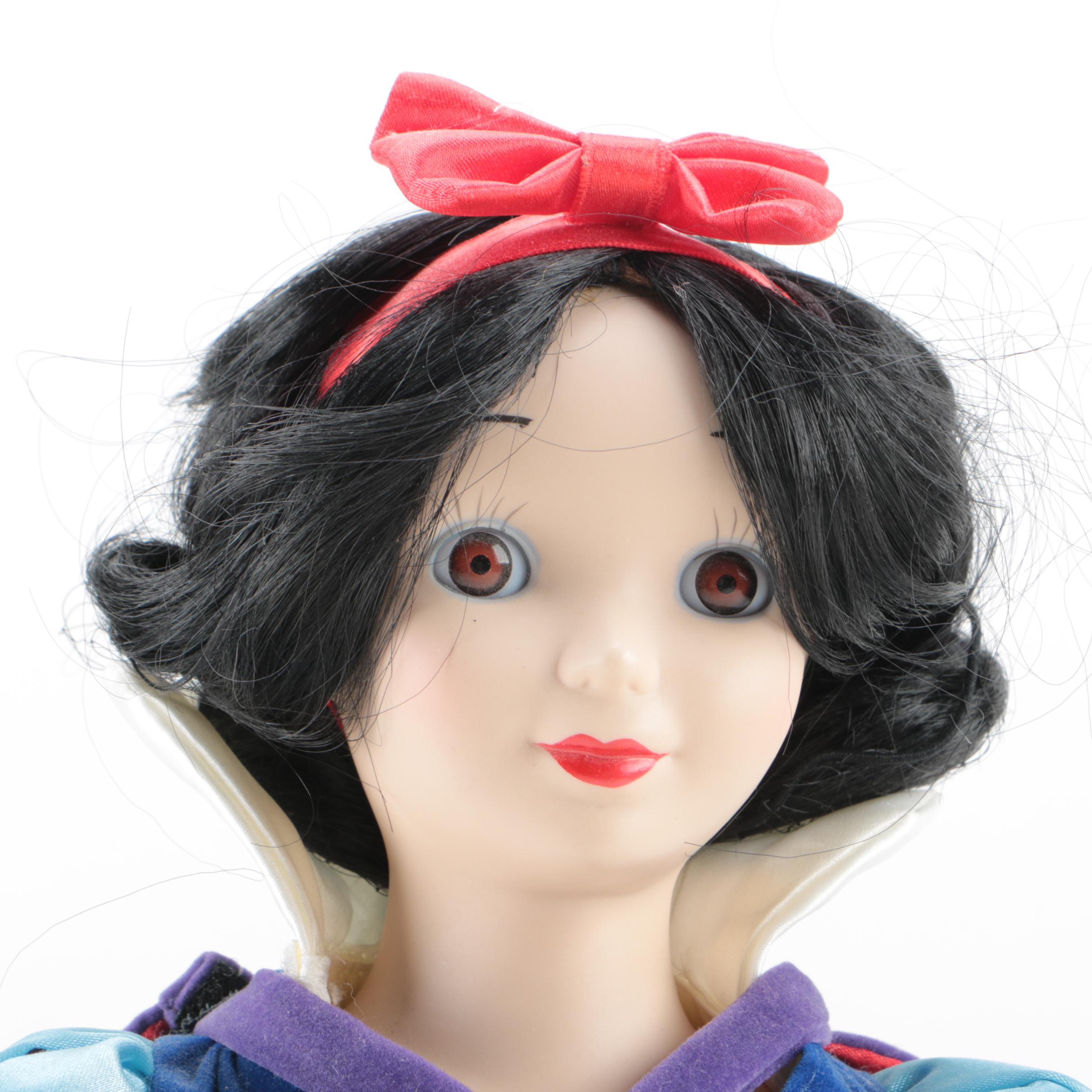 1987 The Disney Collection "Snow White" Golden Anniversary Doll