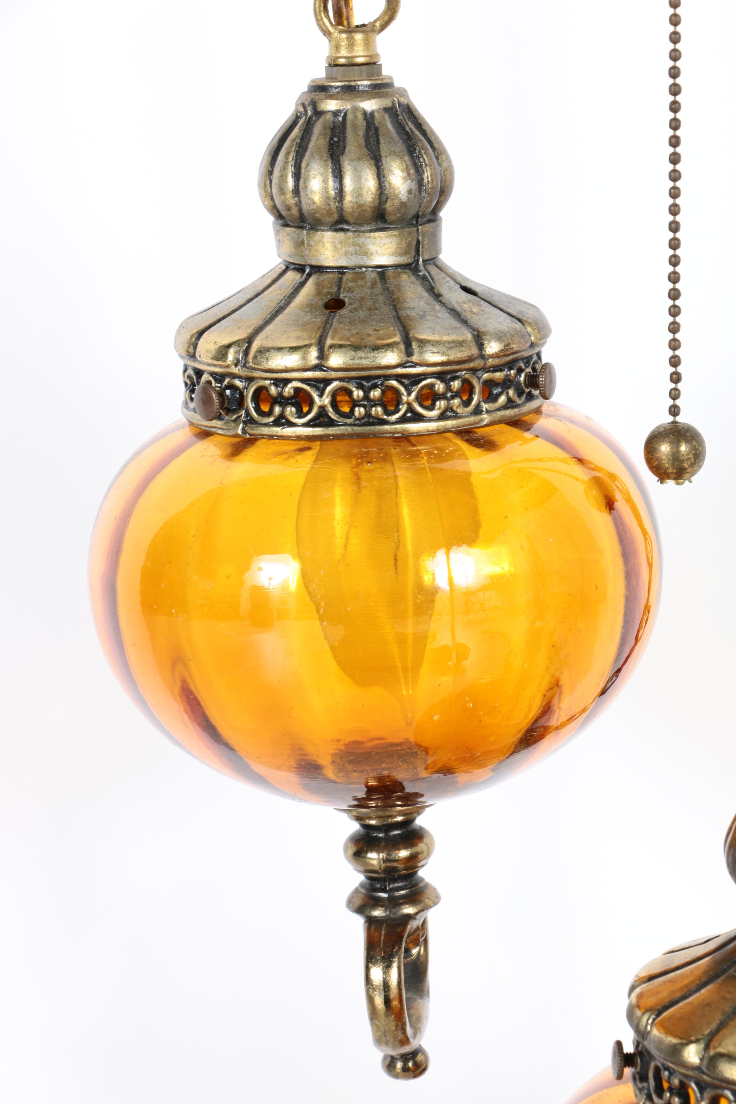 Vintage Three-Pendant Hanging Light Fixture
