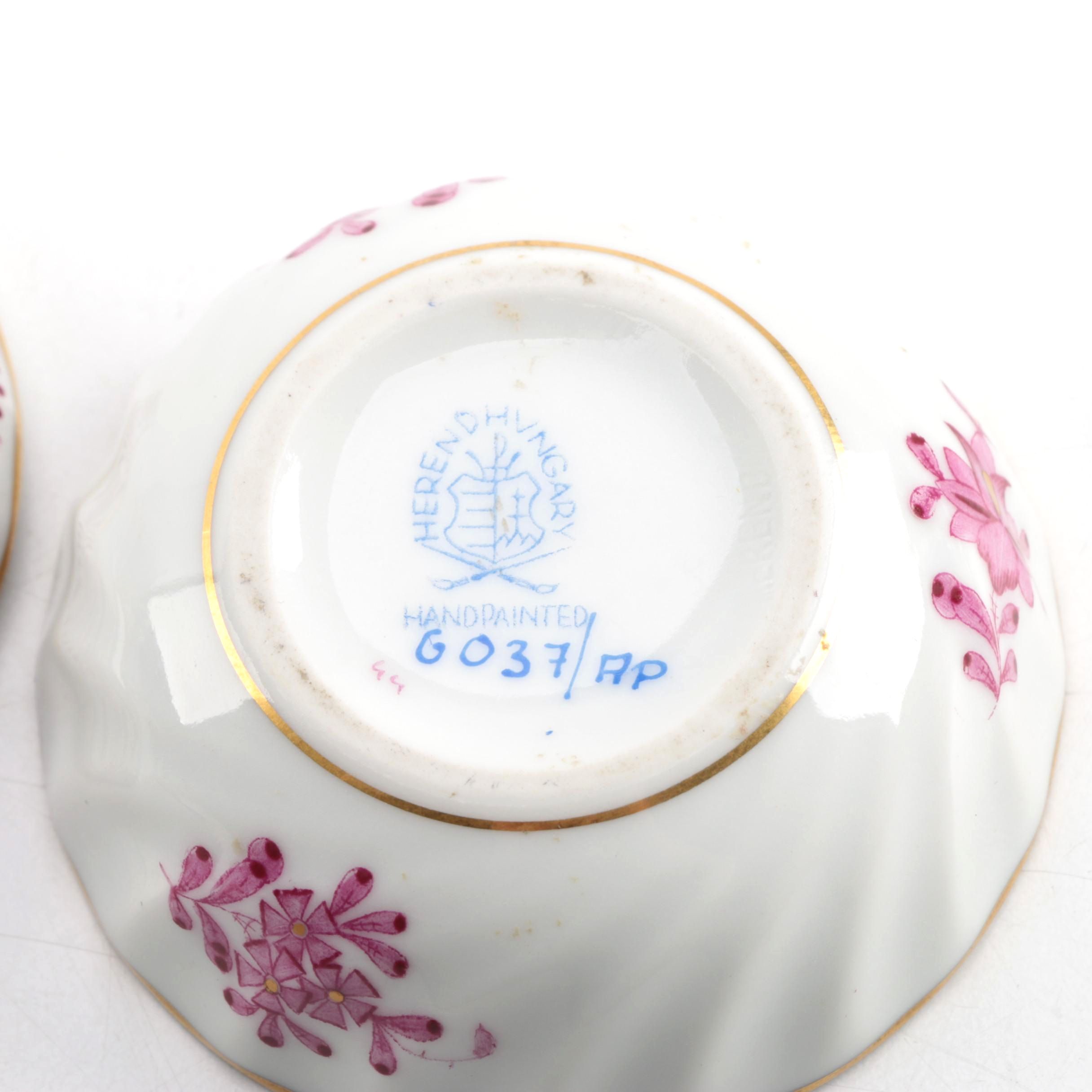 Herend Hungary Porcelain "Chinese Bouquet Raspberry" Ring Box