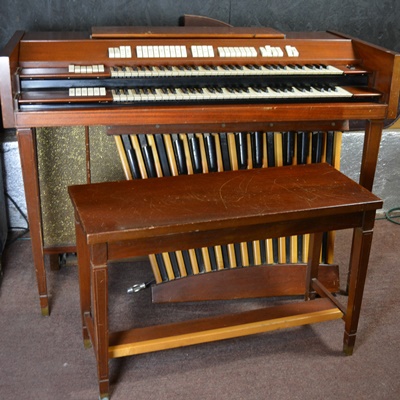 Conn Serenade Electronic Organ, Model 622 and Bench