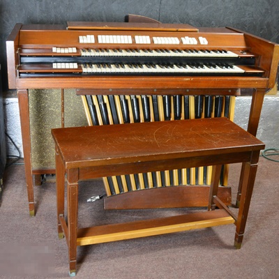 Conn Serenade Electronic Organ, Model 622 and Bench