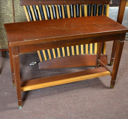 Conn Serenade Electronic Organ, Model 622 and Bench