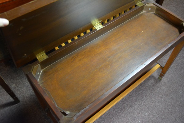 Conn Serenade Electronic Organ, Model 622 and Bench