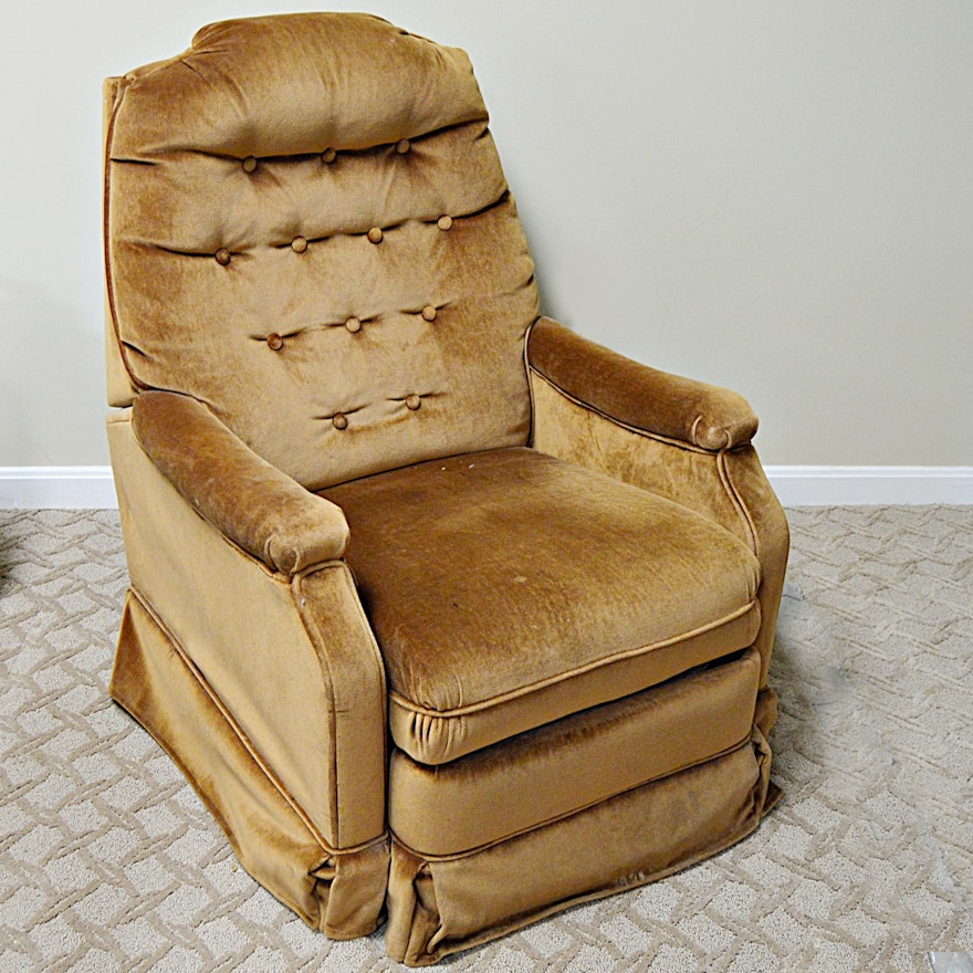 Recliner Chair in Velour Upholstery