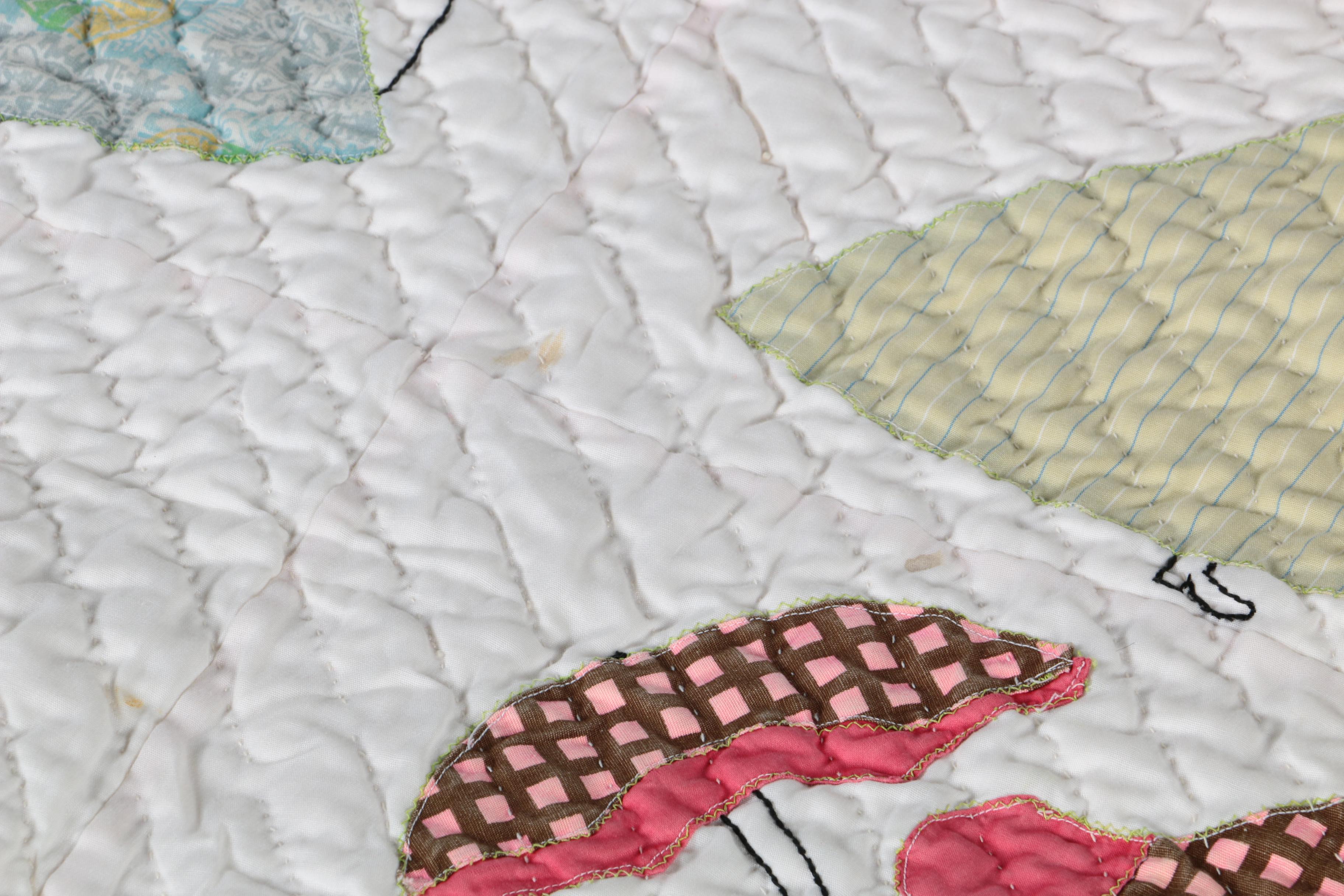 Vintage Handcrafted "Sunbonnet Sue Umbrella Girl" Applique Quilt