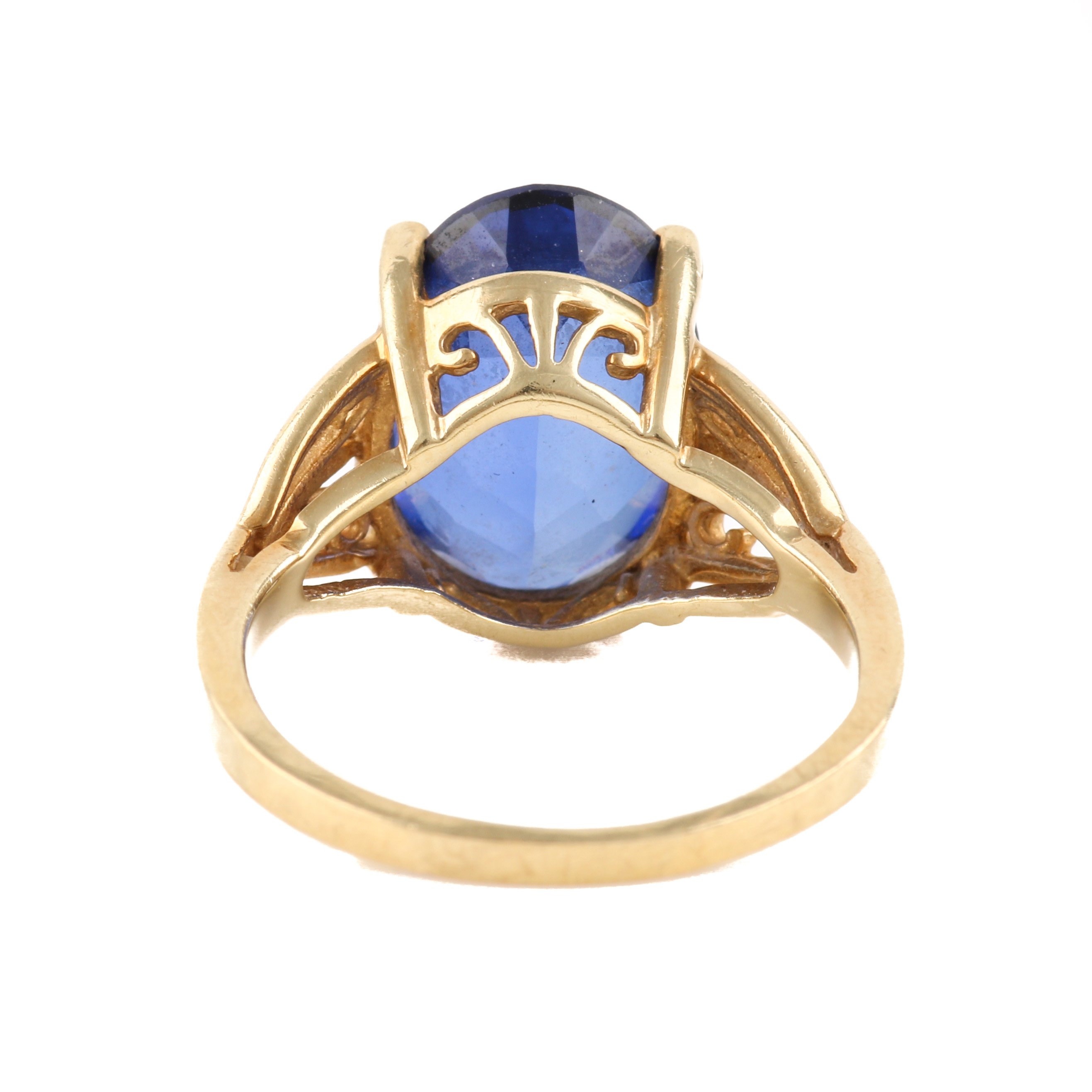 10K Yellow Gold Sapphire Ring