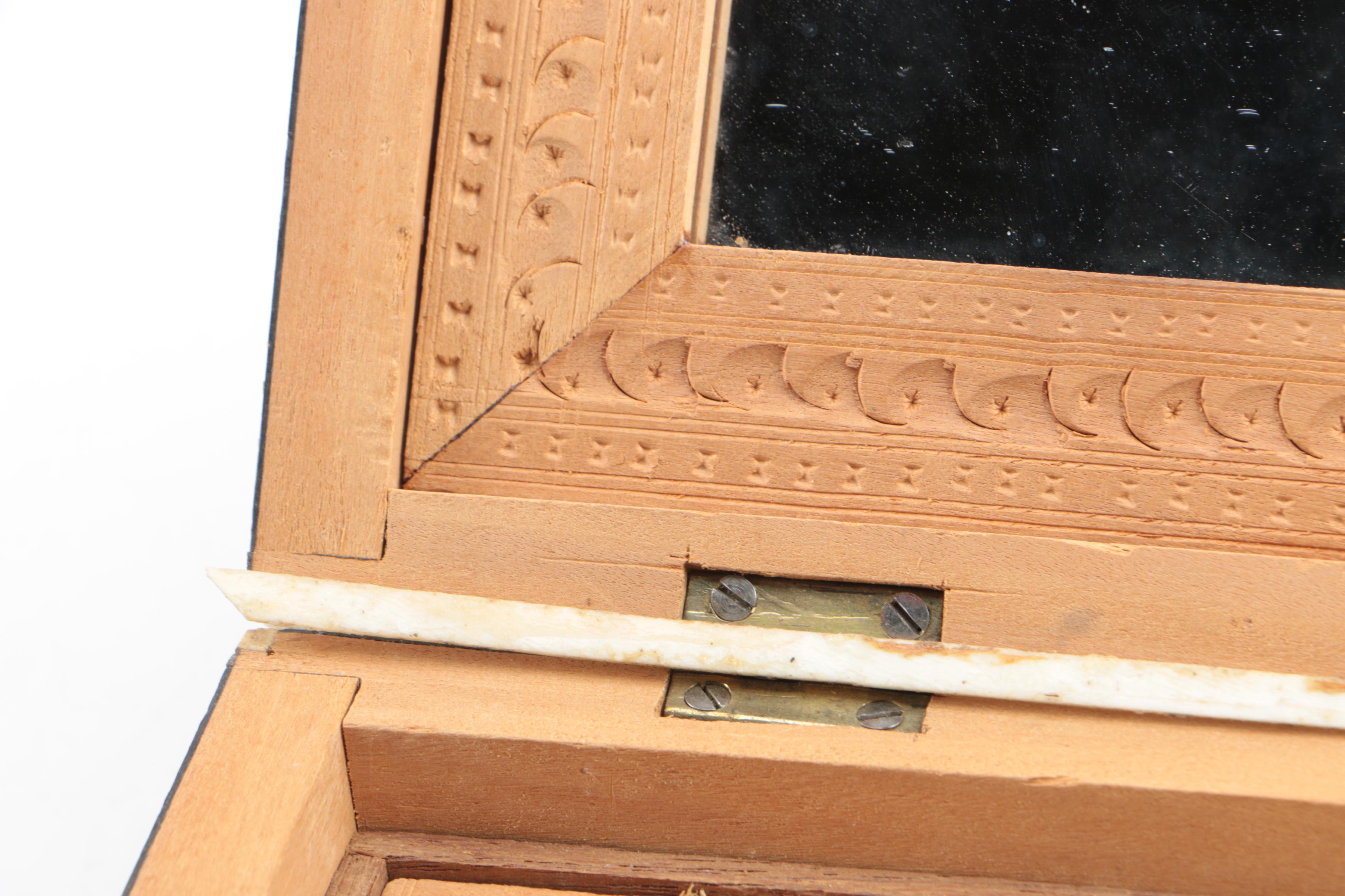 Vanity Case with Antler Trimming