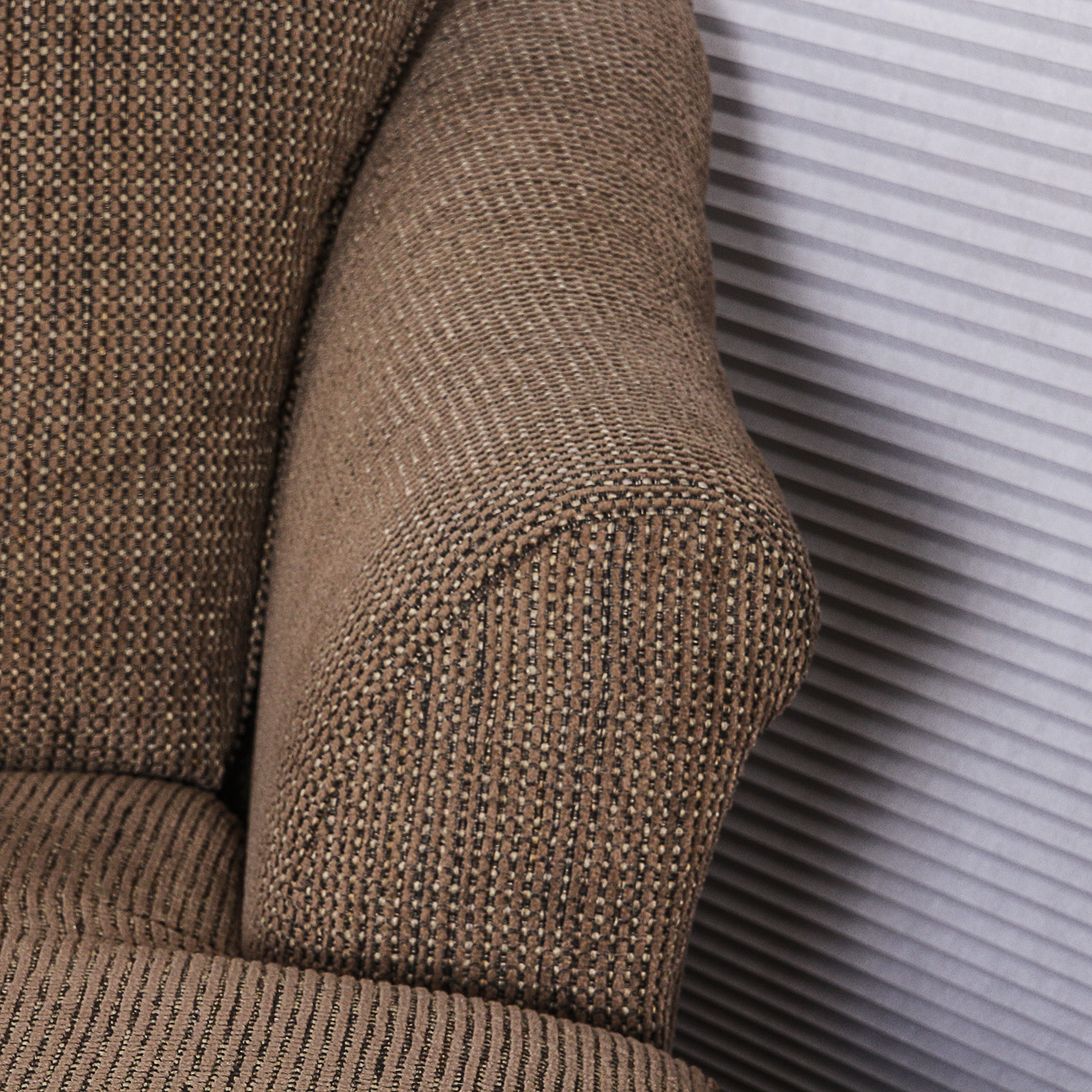 Havertys Brown-Upholstered Chaise Lounge