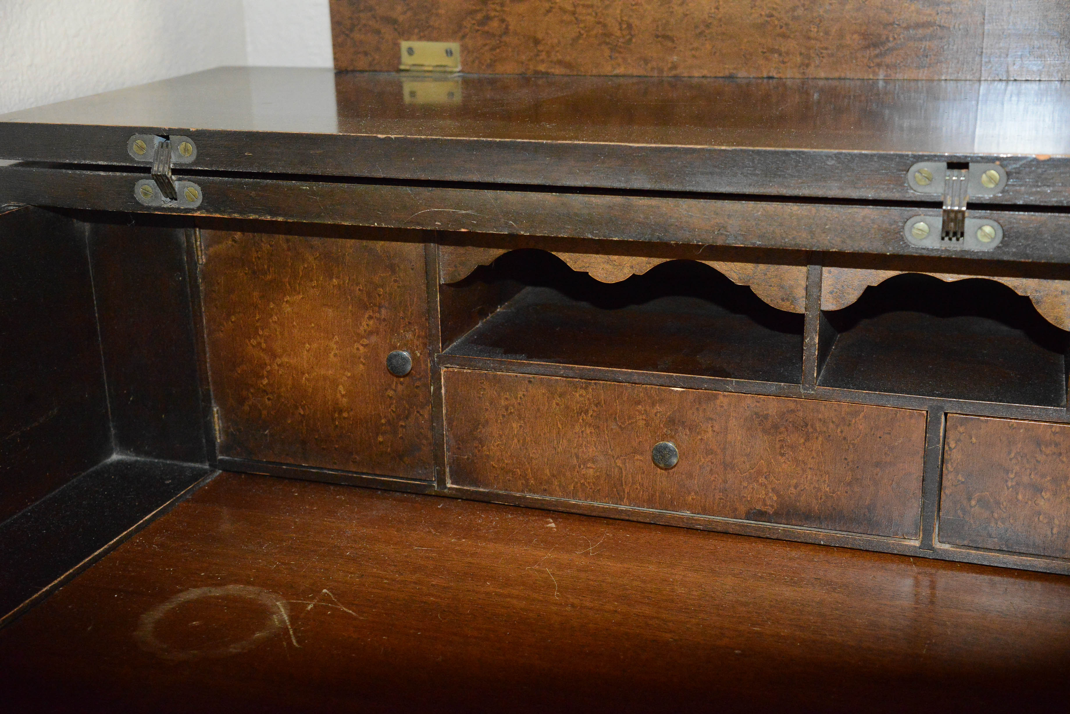 Vintage Sheraton Style Desk