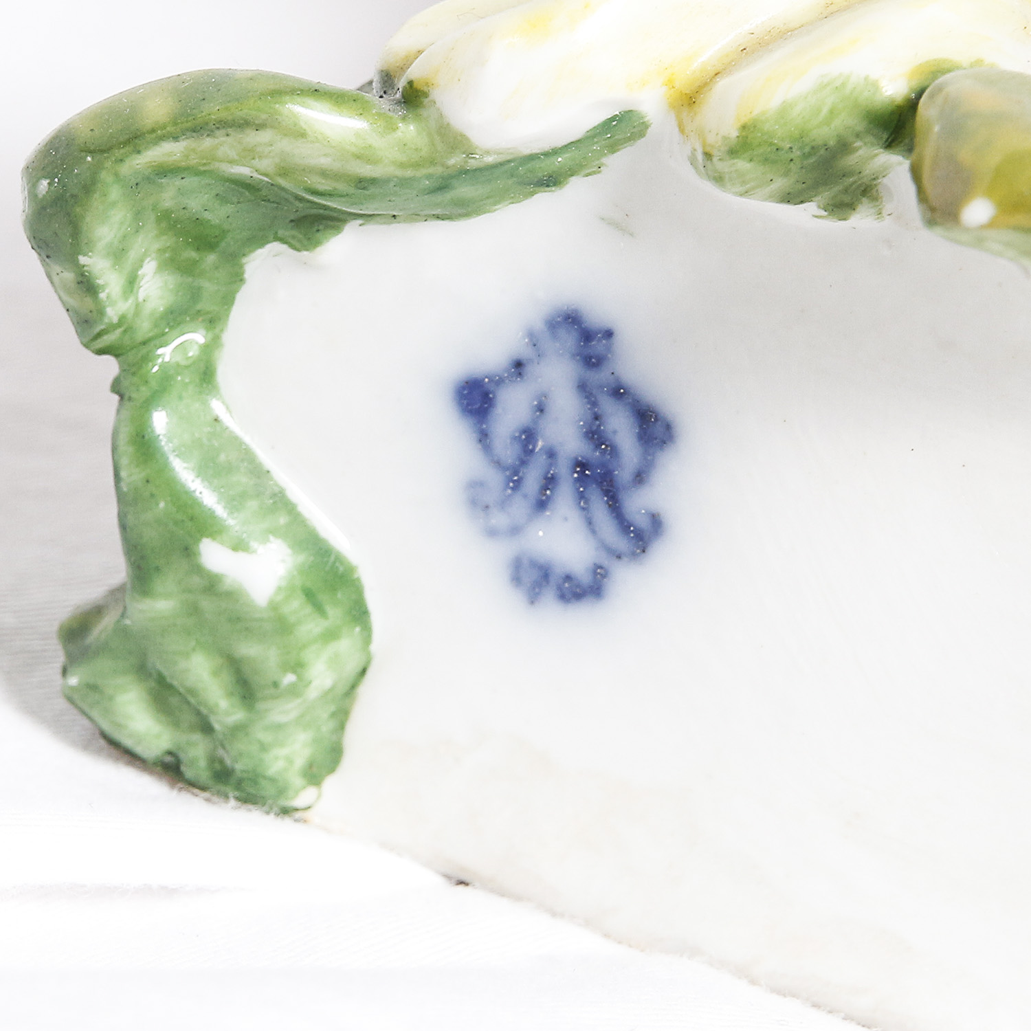 Antique Porcelain Rudolstadt Volkstedt Horse and Carriage Figurine