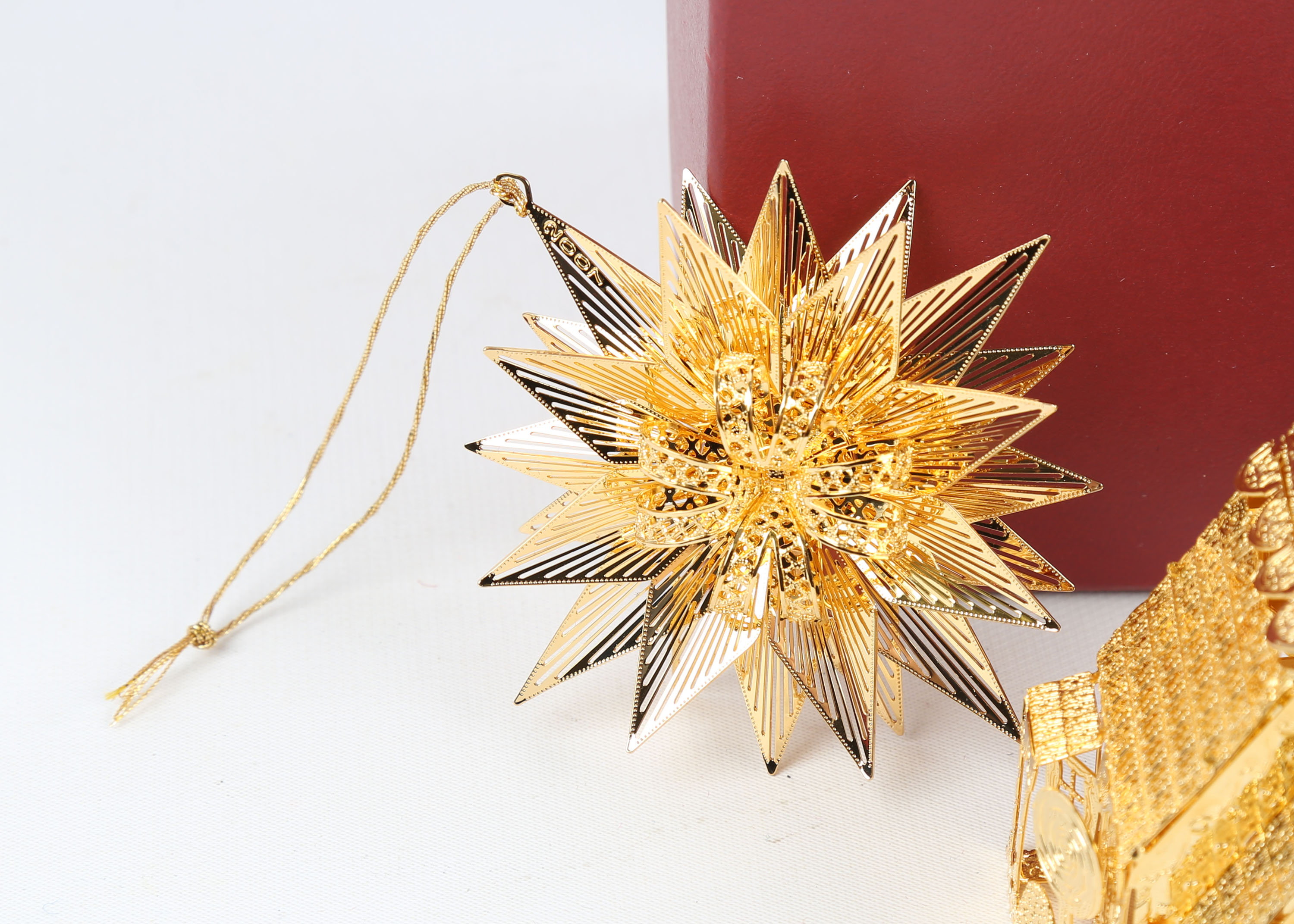 The Danbury Mint 2002 Christmas Ornament Collection