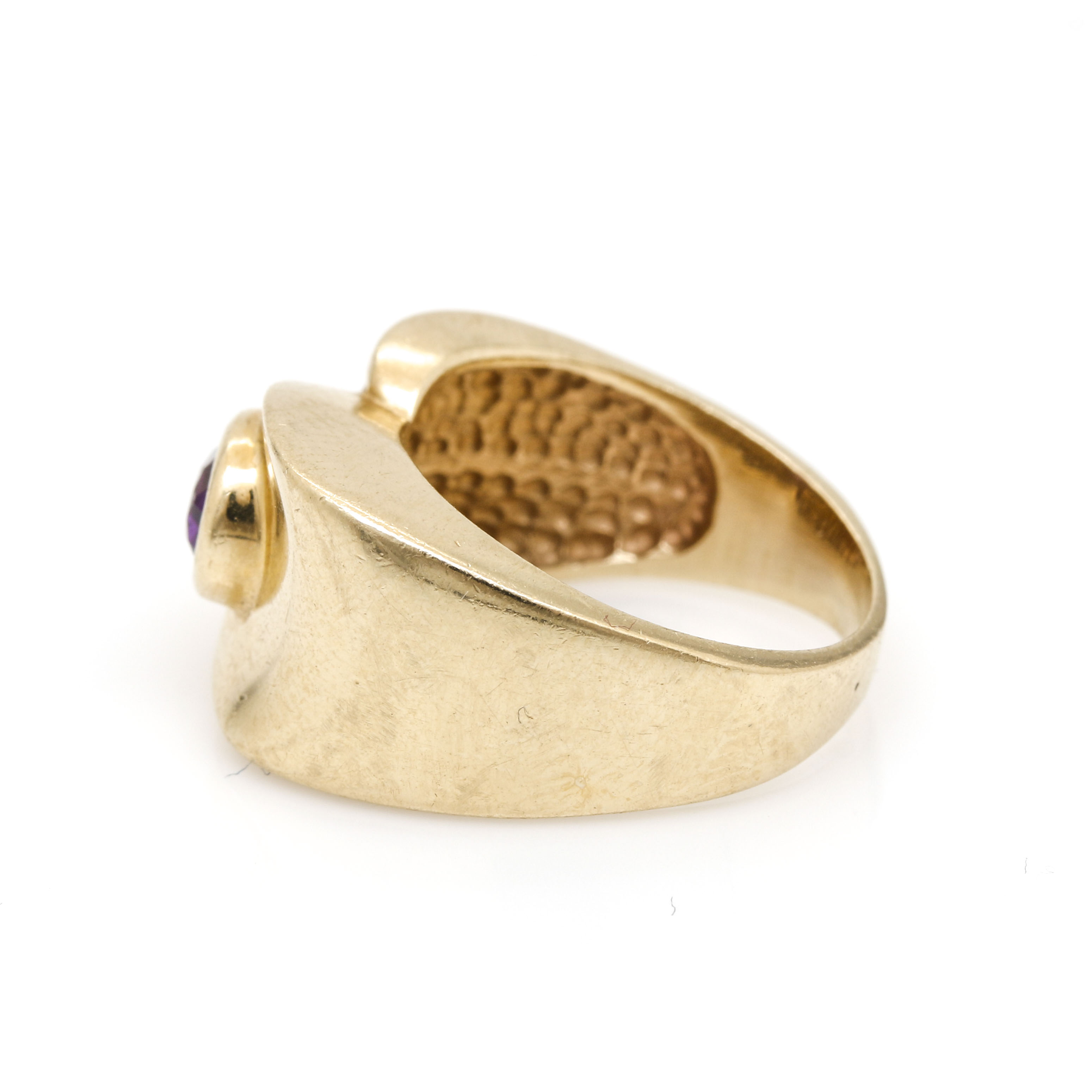 14K Yellow Gold Amethyst Ring