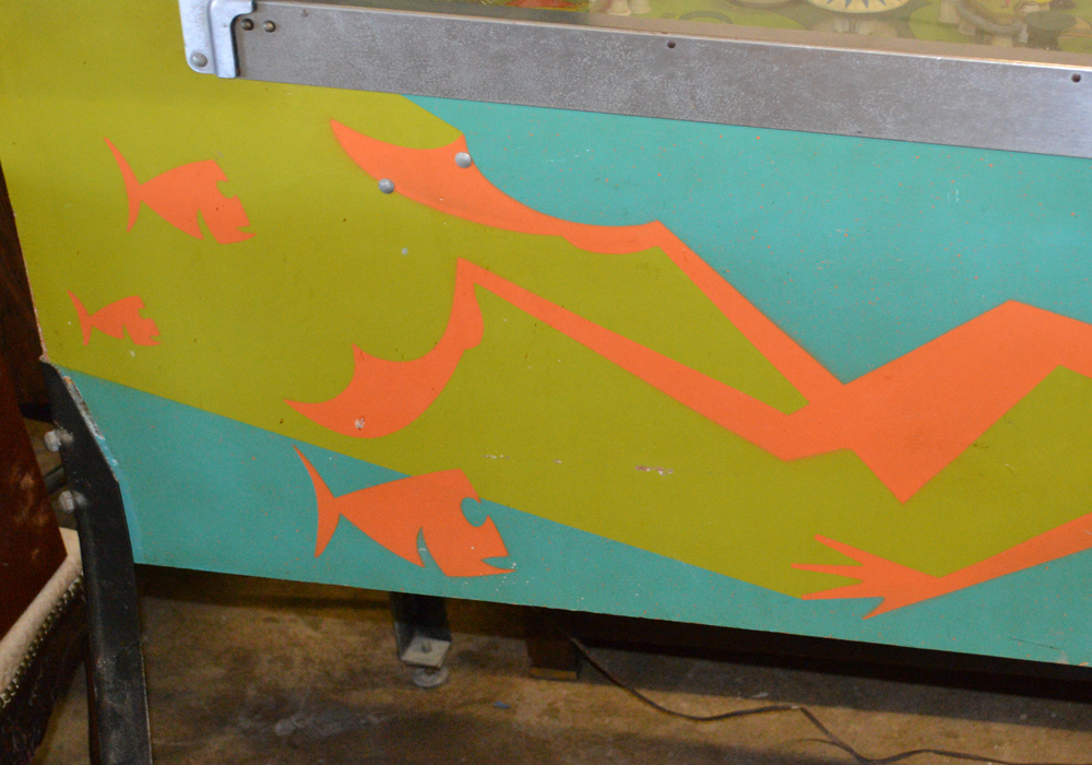 Vintage Bally "Sea Ray" Pinball Machine