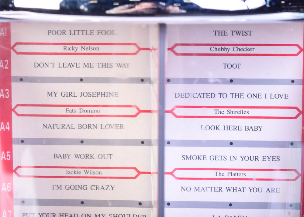 Crosley Collector's Edition Select-o-Matic Diner Style Radio