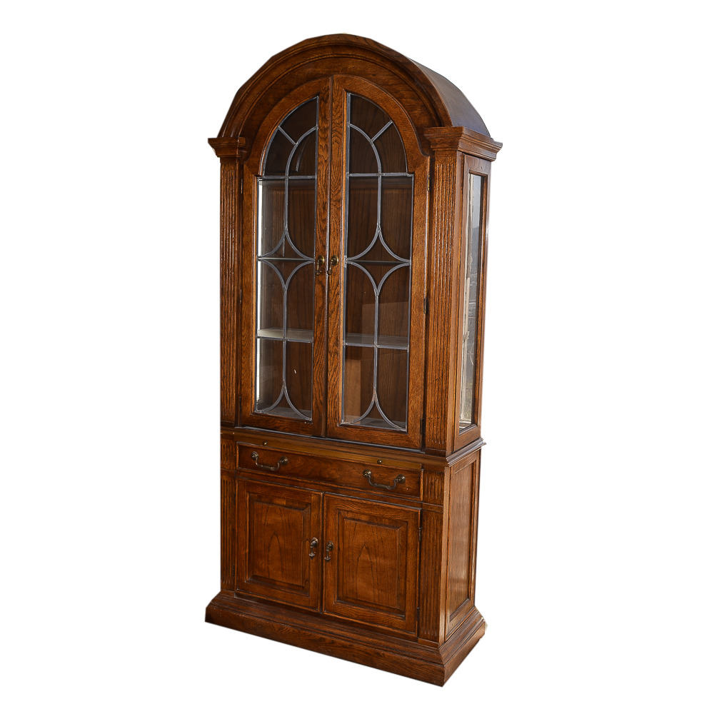 Two-Piece Oak China Cabinet by Hibriten