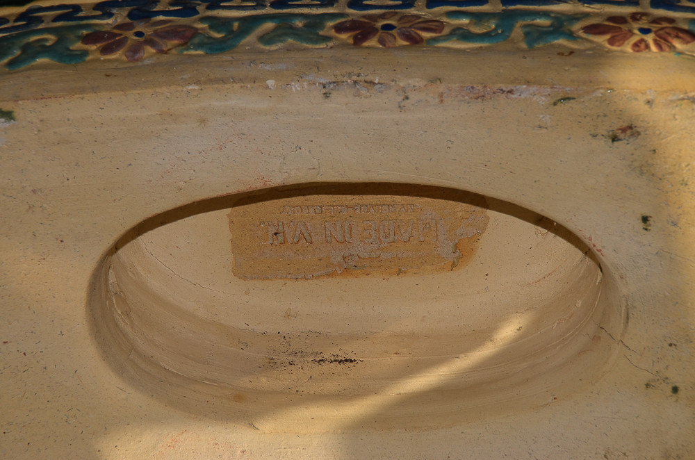 Ceramic Elephant Plant Stand