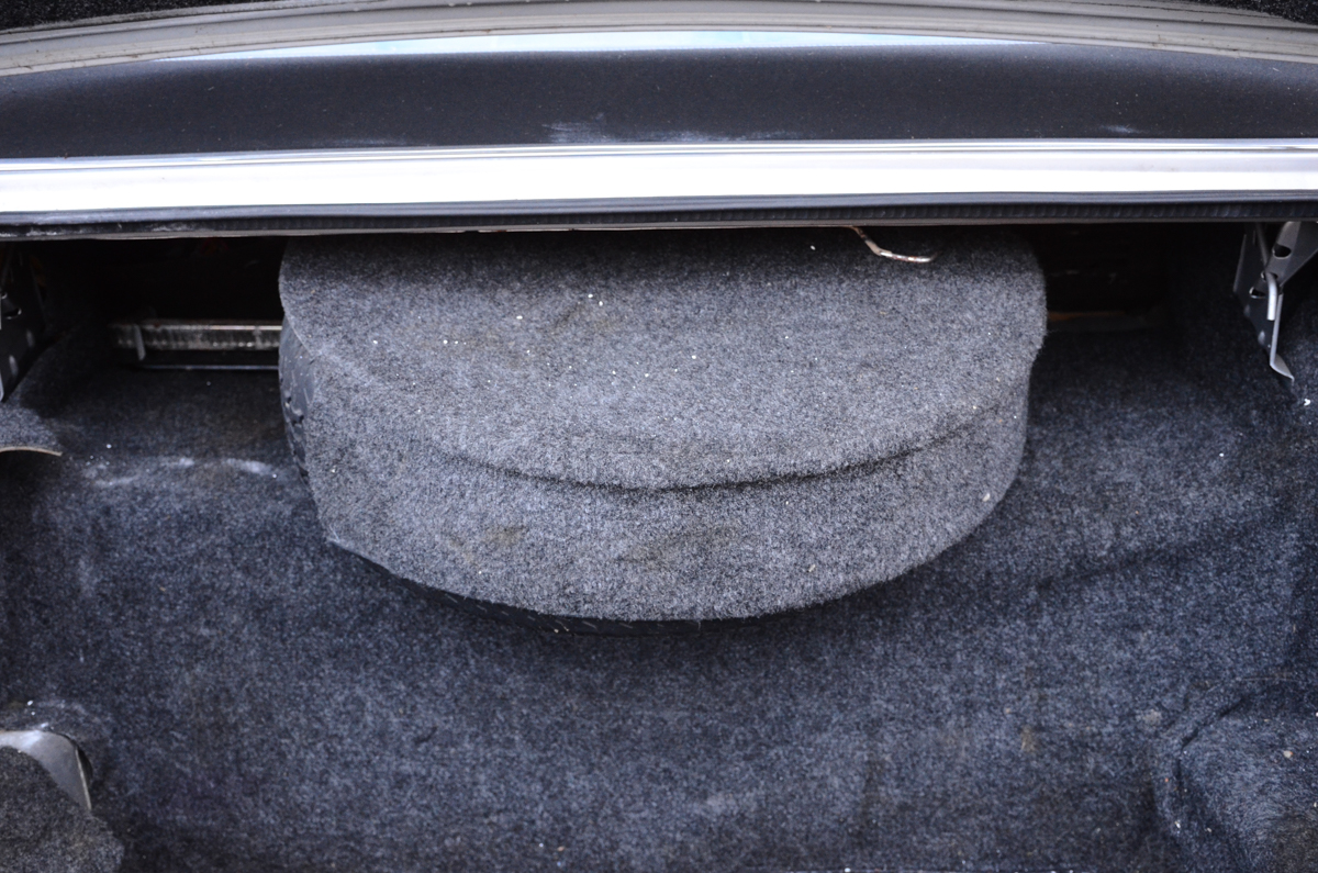 1987 Silver Lincoln Town Car