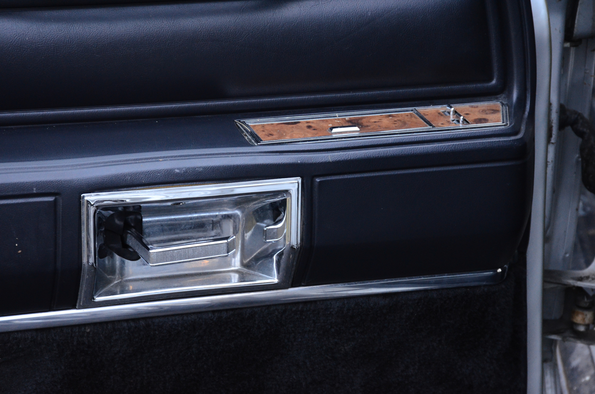 1987 Silver Lincoln Town Car