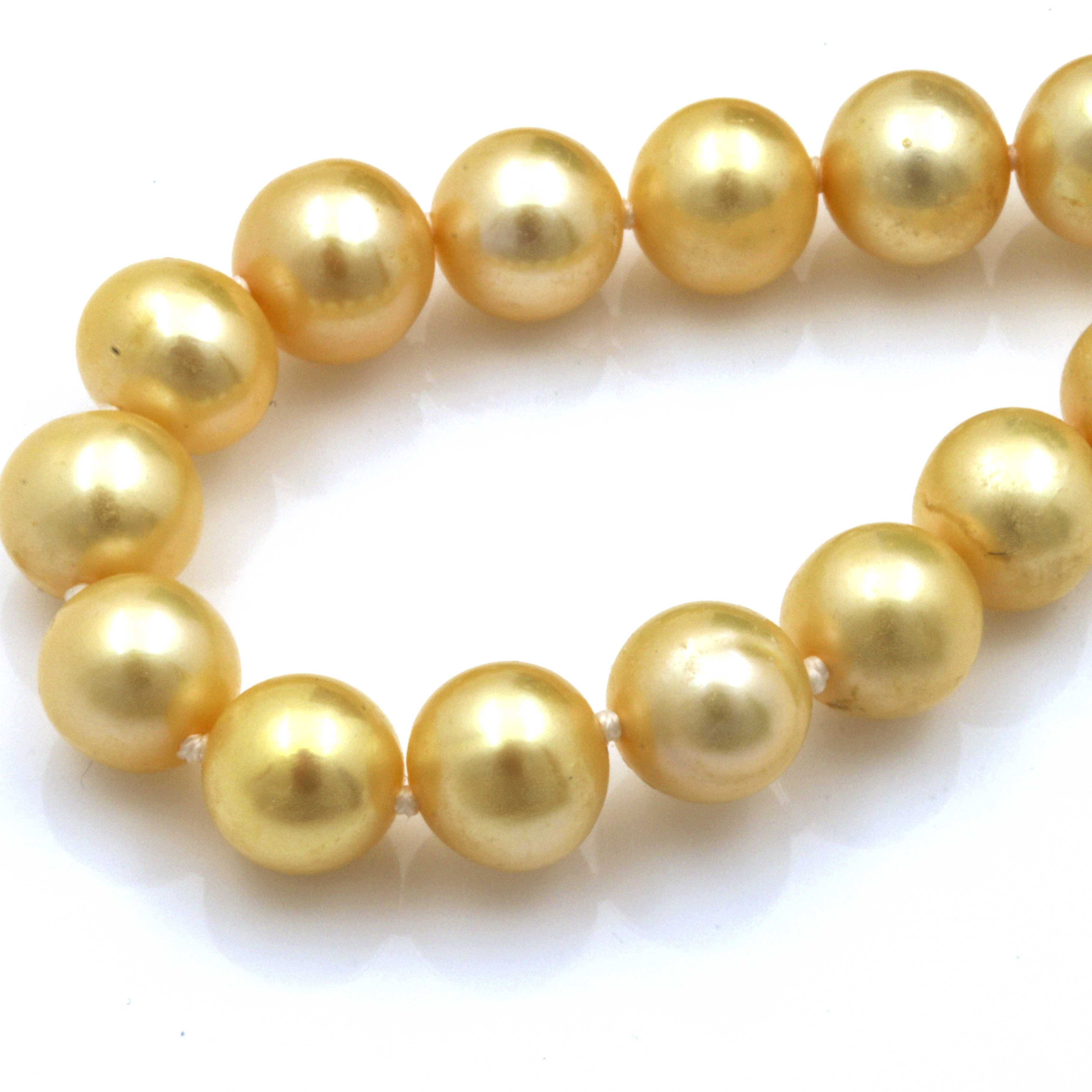 14K Yellow Gold Cultured Freshwater Pearl Necklace