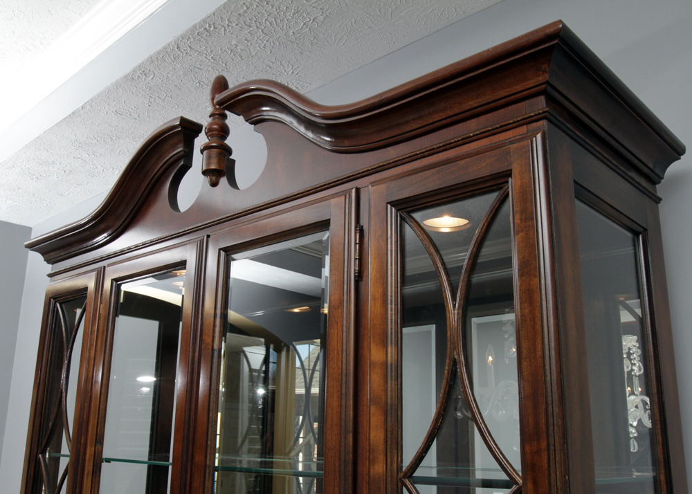 Hepplewhite Style Mahogany Finished China Cabinet by American Drew
