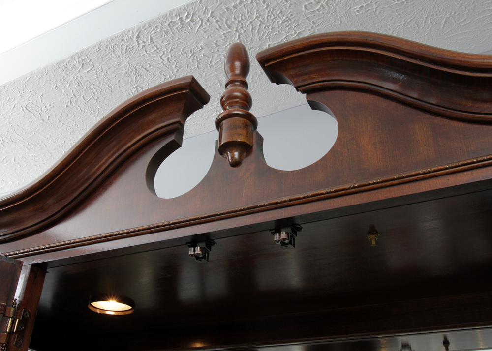 Hepplewhite Style Mahogany Finished China Cabinet by American Drew