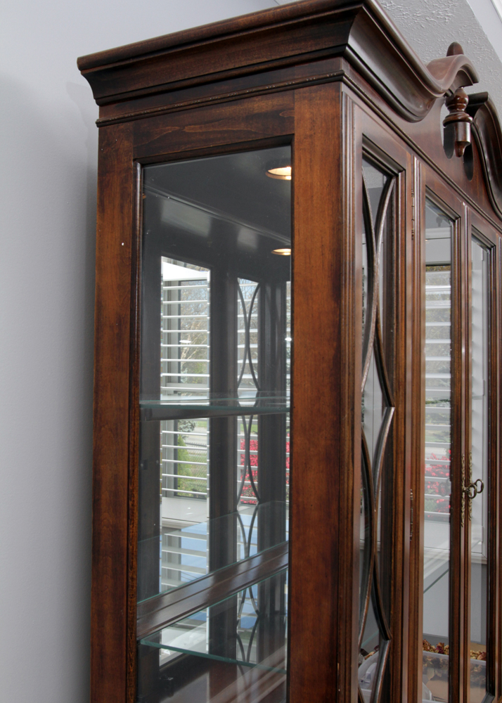 Hepplewhite Style Mahogany Finished China Cabinet by American Drew