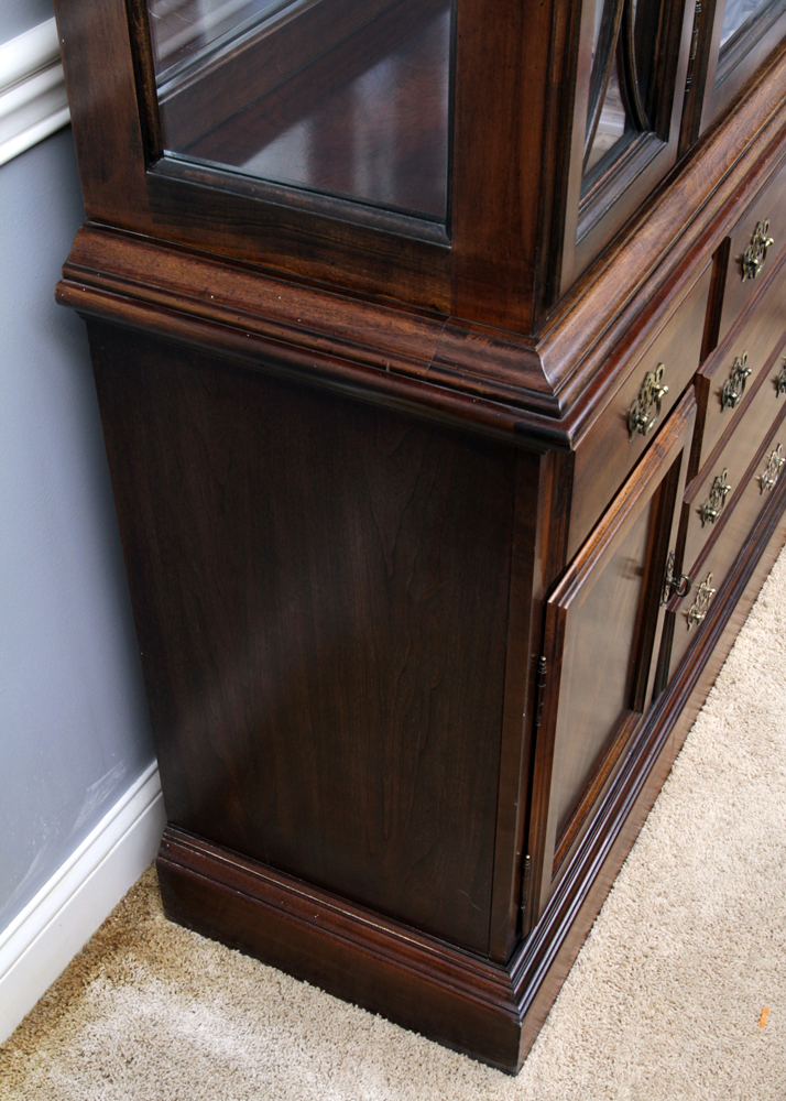 Hepplewhite Style Mahogany Finished China Cabinet by American Drew