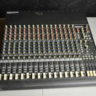 Mackie Mixer, Model CR1604-VLZ