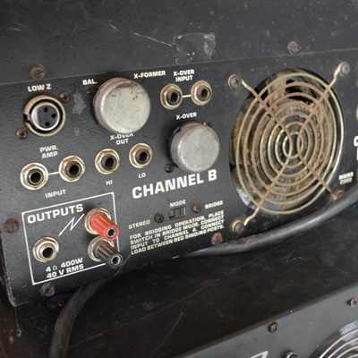 Peavey PV2000 Professional Stereo Power Amplifier and Peavey CS 800