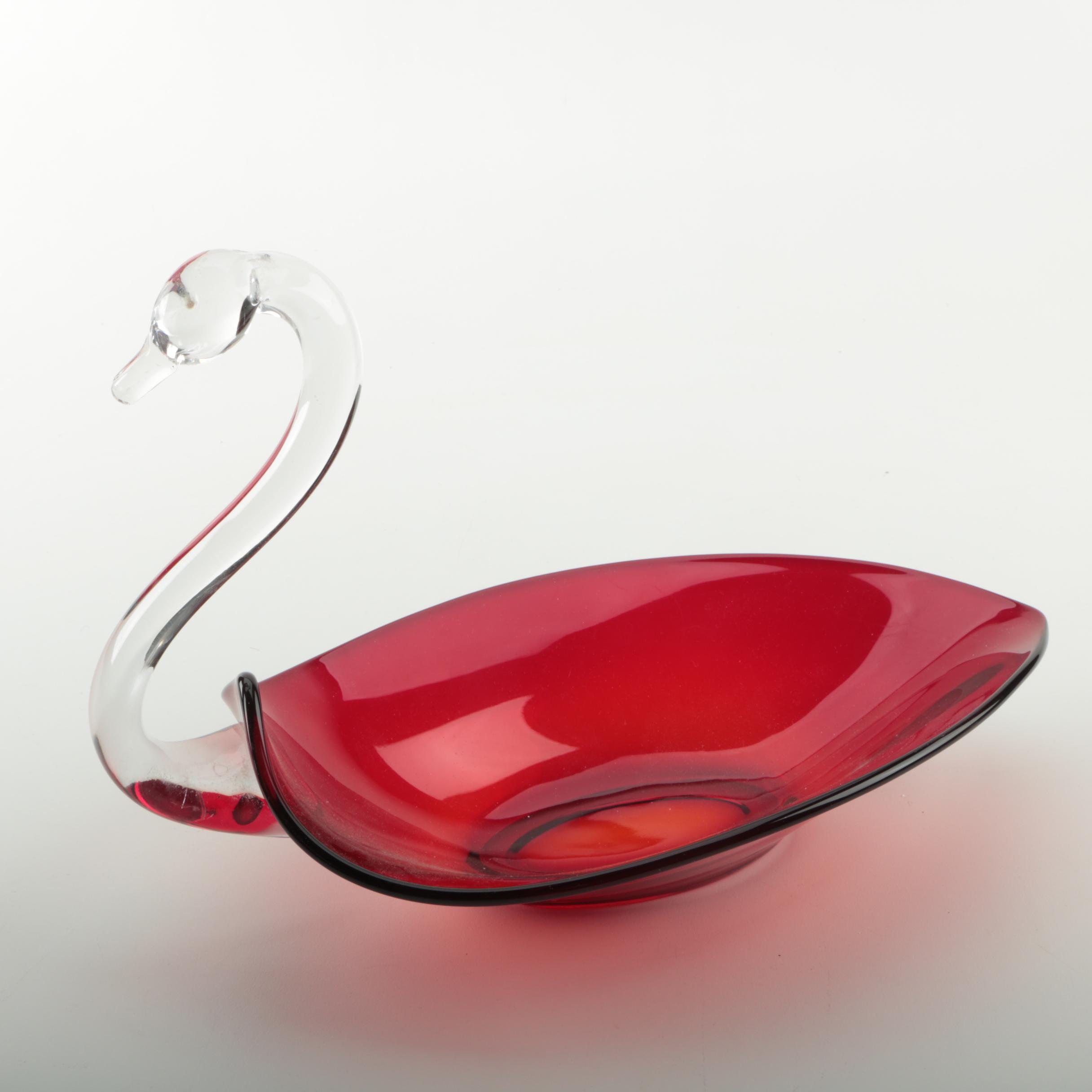 Vintage Duncan Miller Art Glass Swan Candy Dish