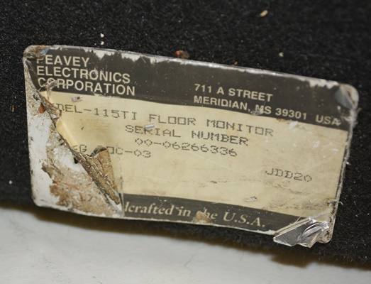 Peavey 115TI Monitor and Peavey 1545M Floor Monitor