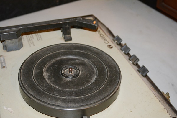 Califone 1550 Record Player With Built In Speaker