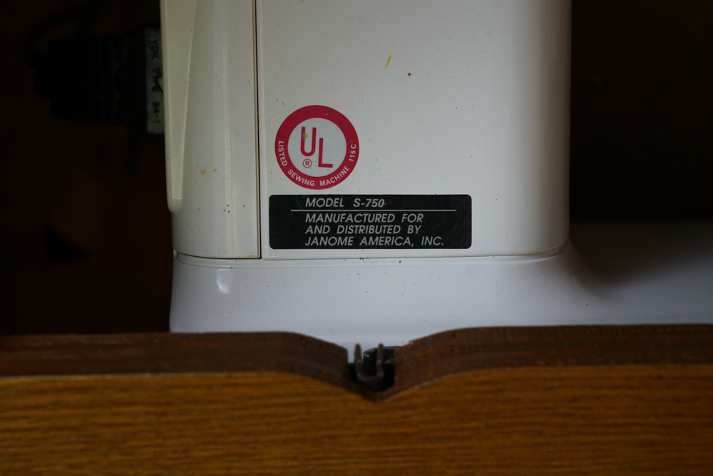 Vintage Oak Sewing Machine Table with Machine