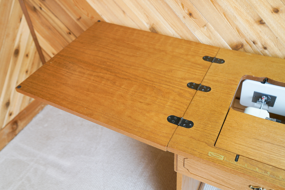 Vintage Oak Sewing Machine Table with Machine