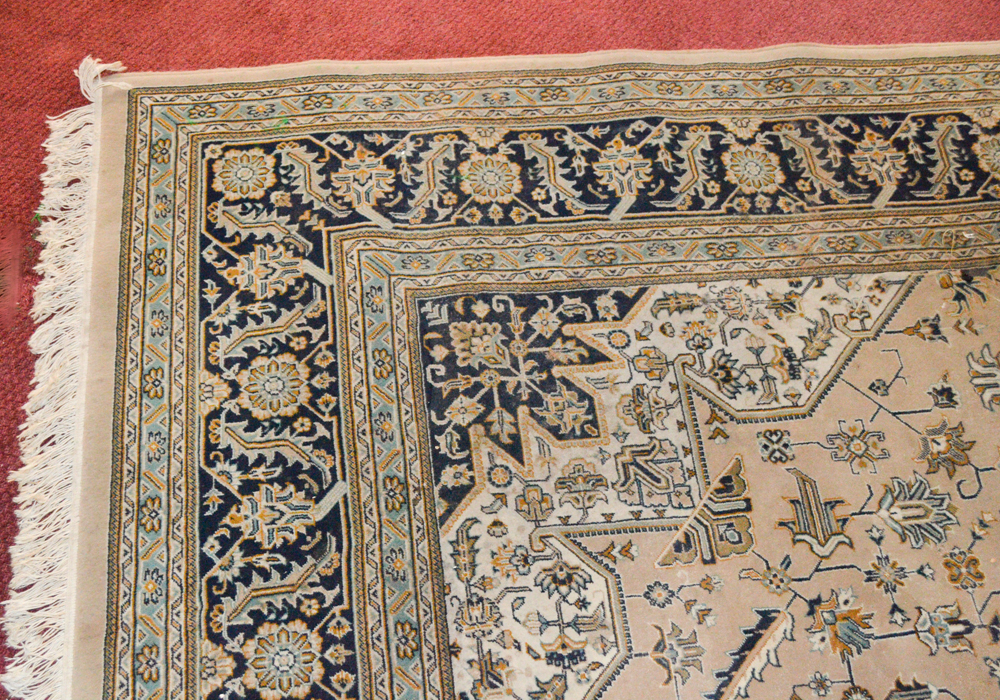 Power-Loomed Persian Style Wool Area Rug