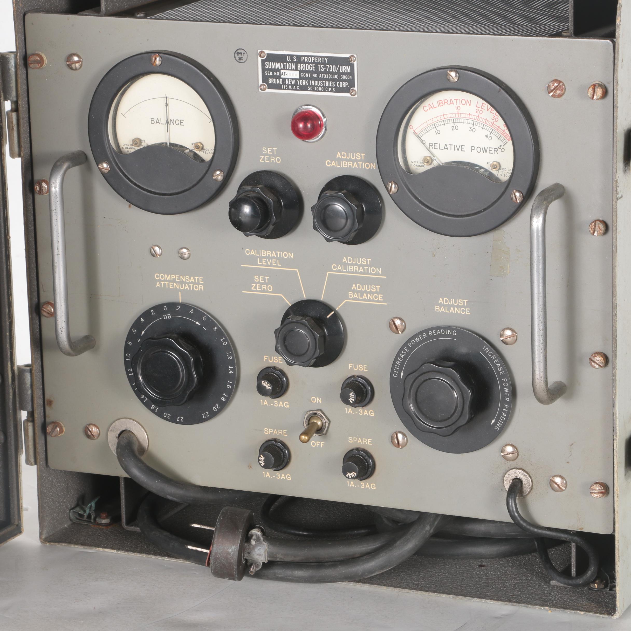 Vintage Military Summation Bridge TS 730 Communications Meter