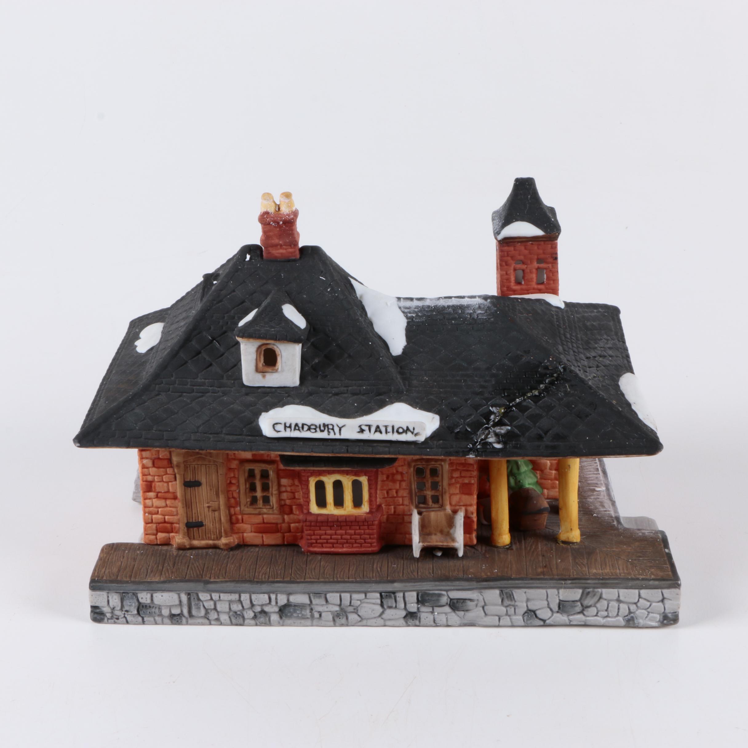 Department 56 "Chadbury Station & Train" Dickens' Village Decor