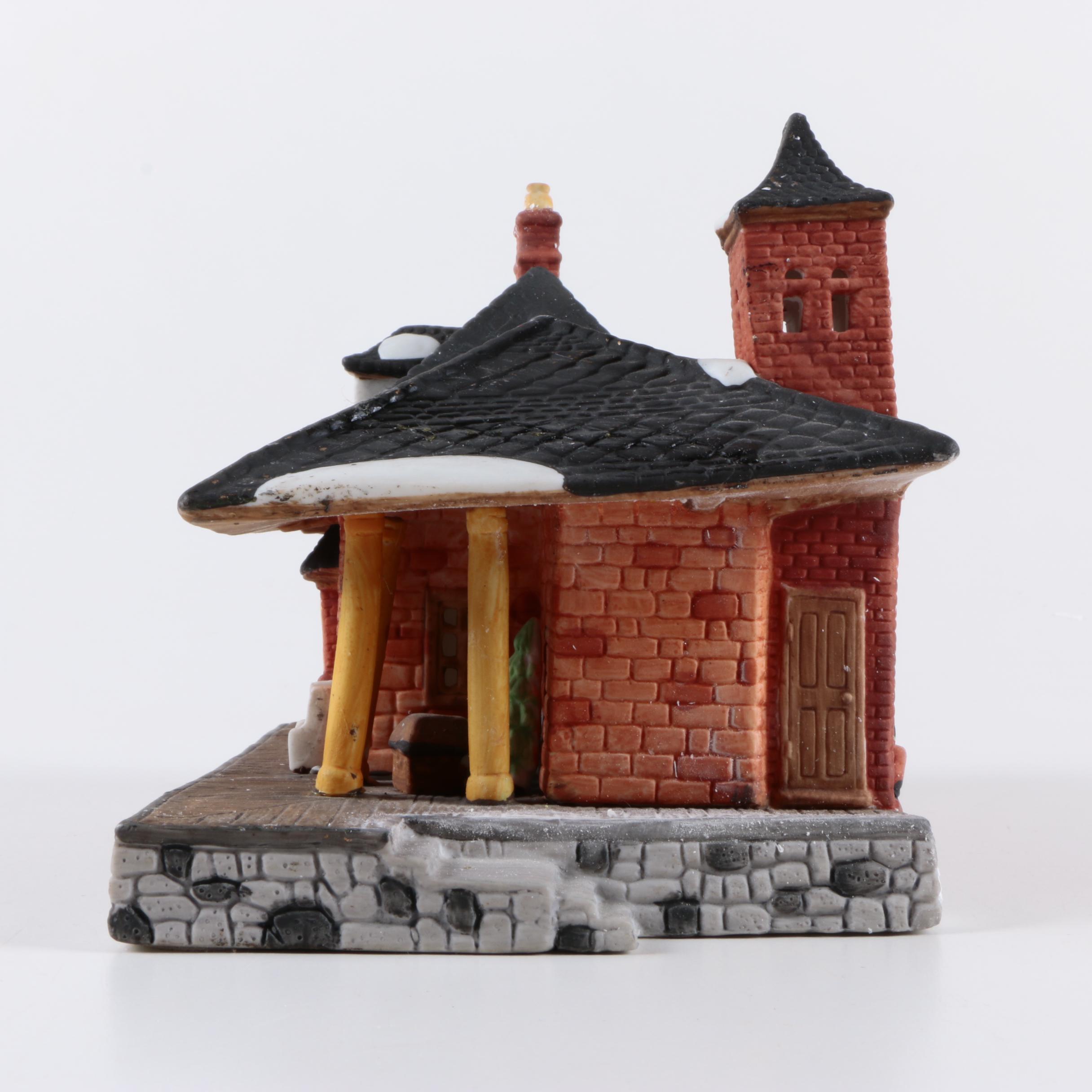 Department 56 "Chadbury Station & Train" Dickens' Village Decor