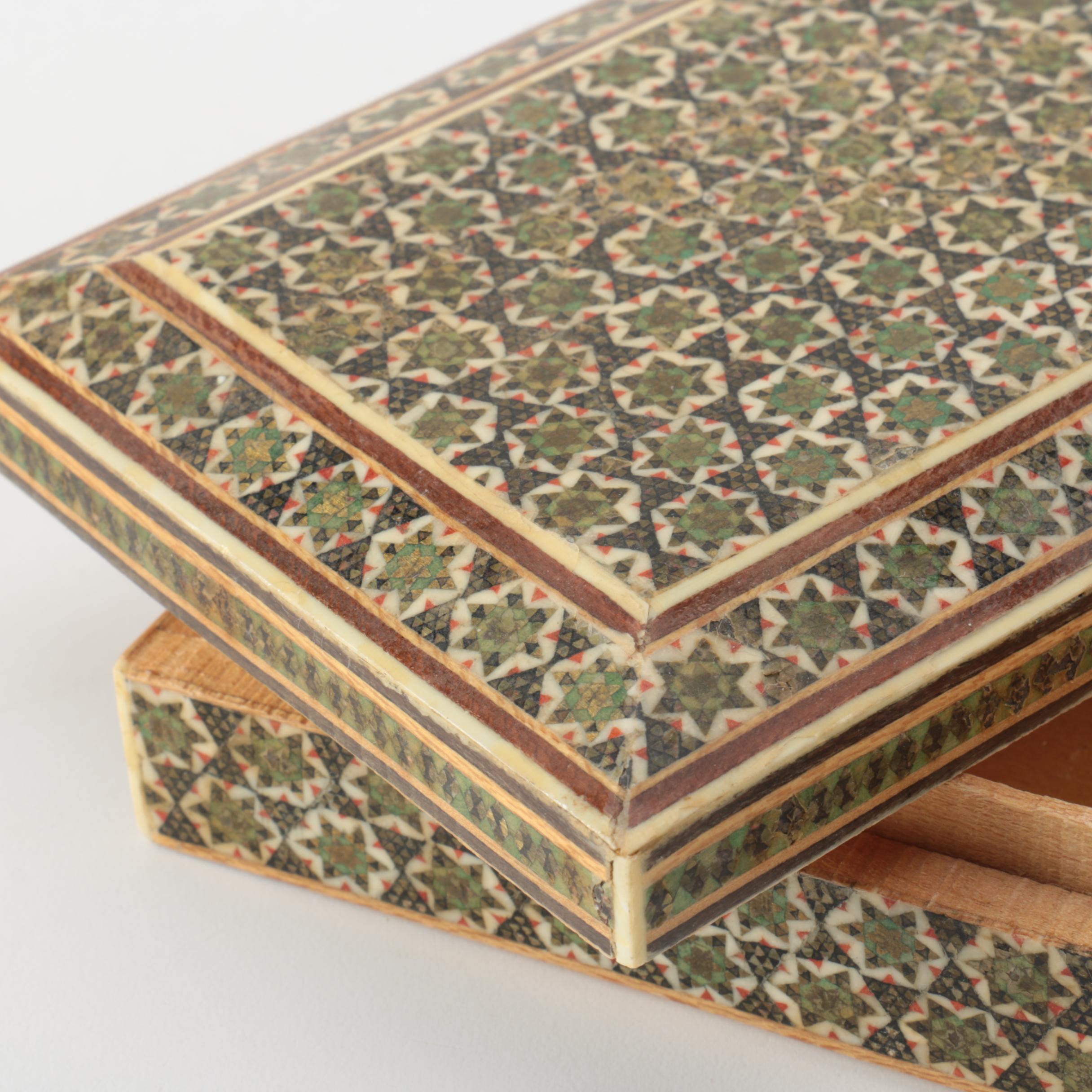 Star Motif Marquetry Cigarette Box