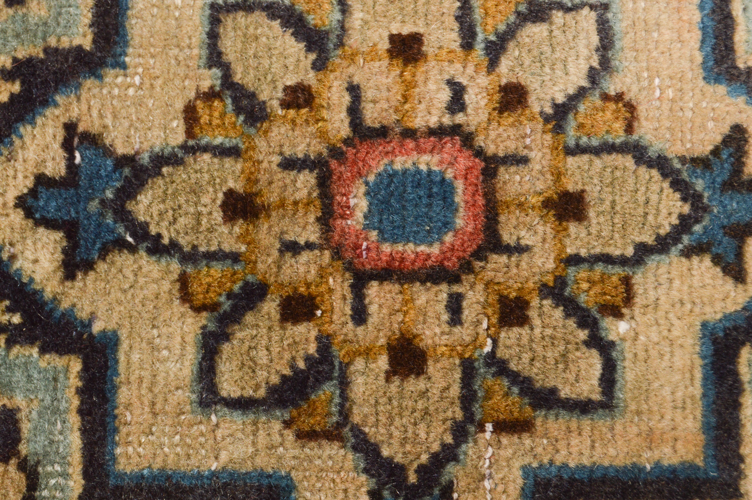 Hand-Knotted Persian Kashan Area Rug