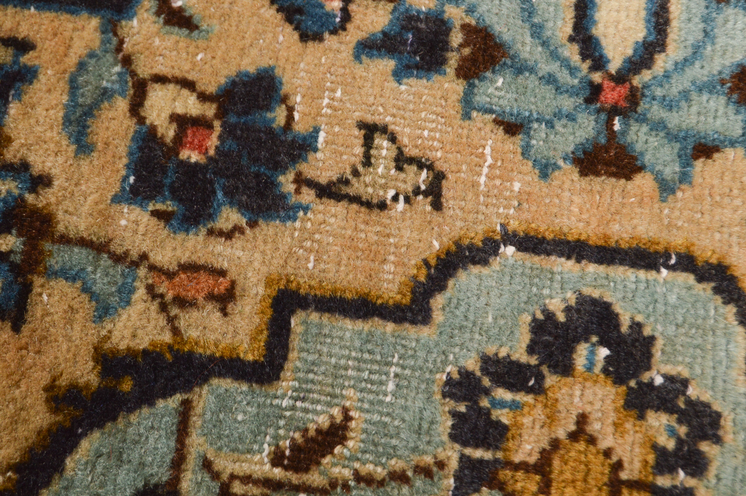 Hand-Knotted Persian Kashan Area Rug