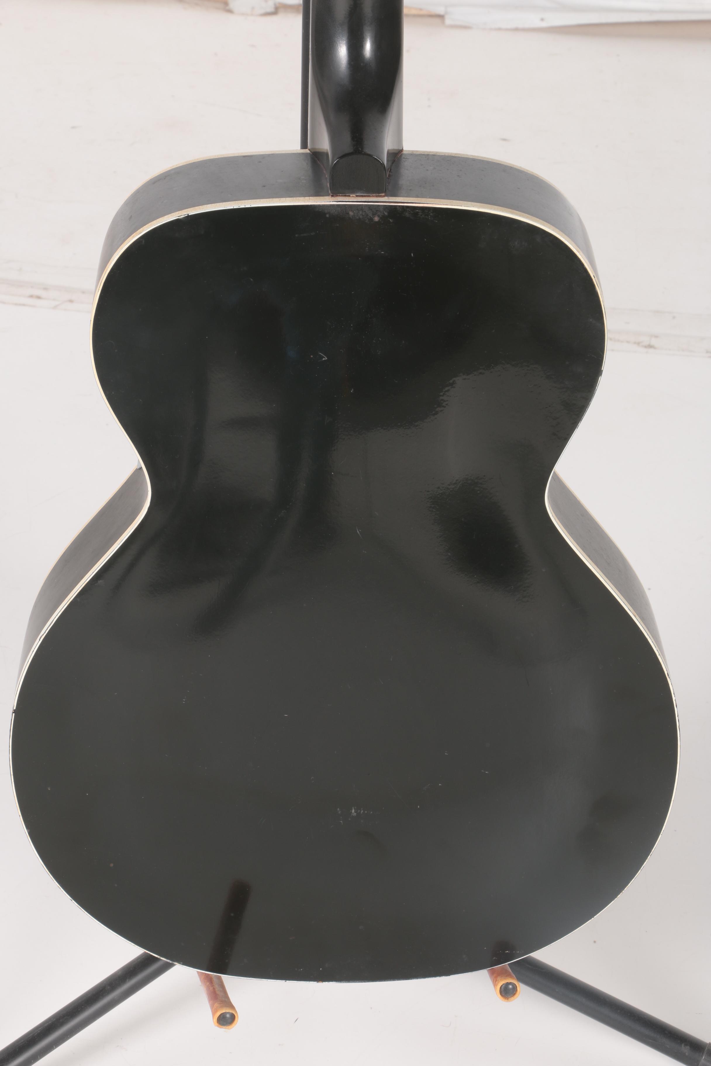 1960s Silvertone Tuxedo Archtop Guitar and Case