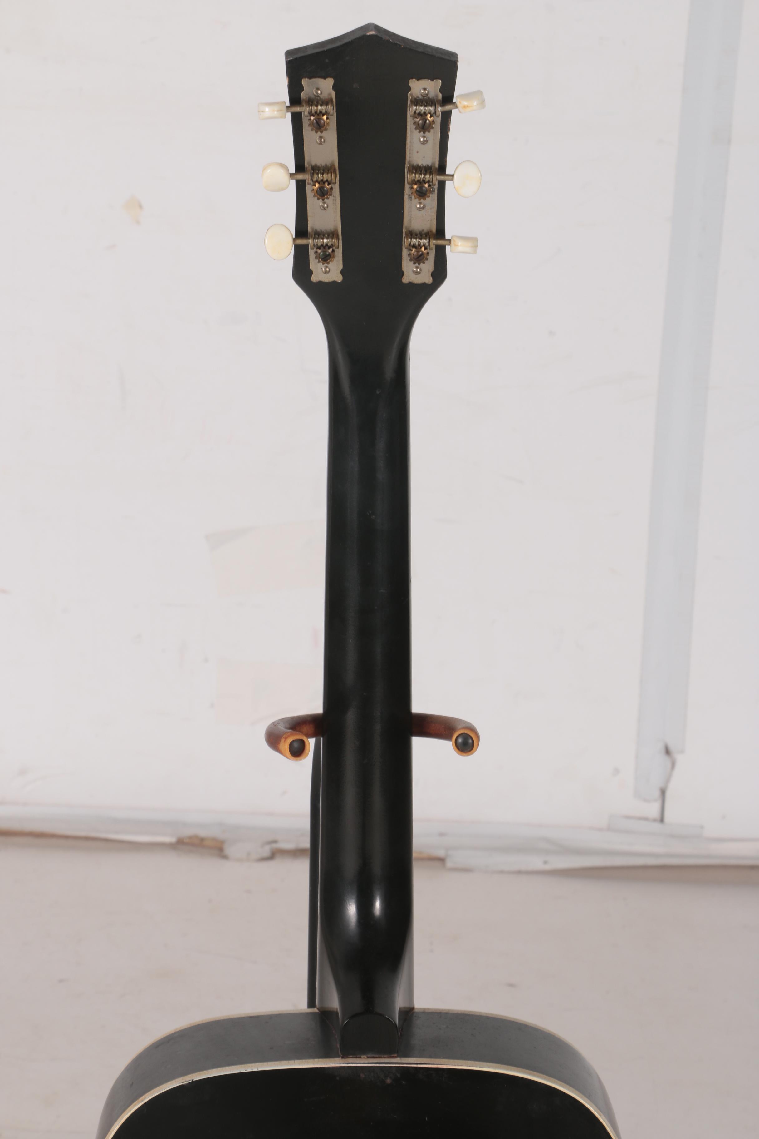 1960s Silvertone Tuxedo Archtop Guitar and Case