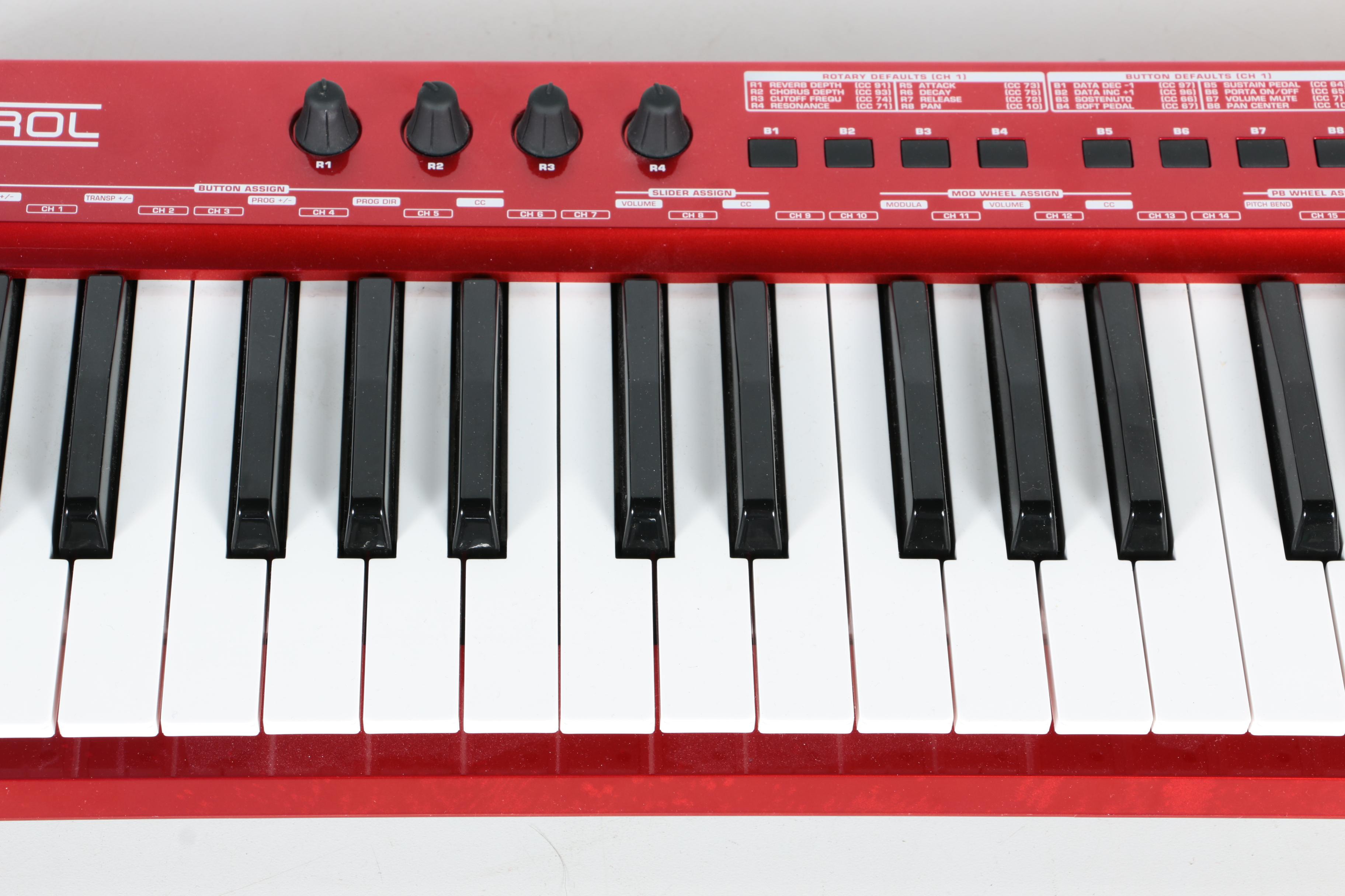 Behringer U-Control USB/MIDI Controller Keyboard