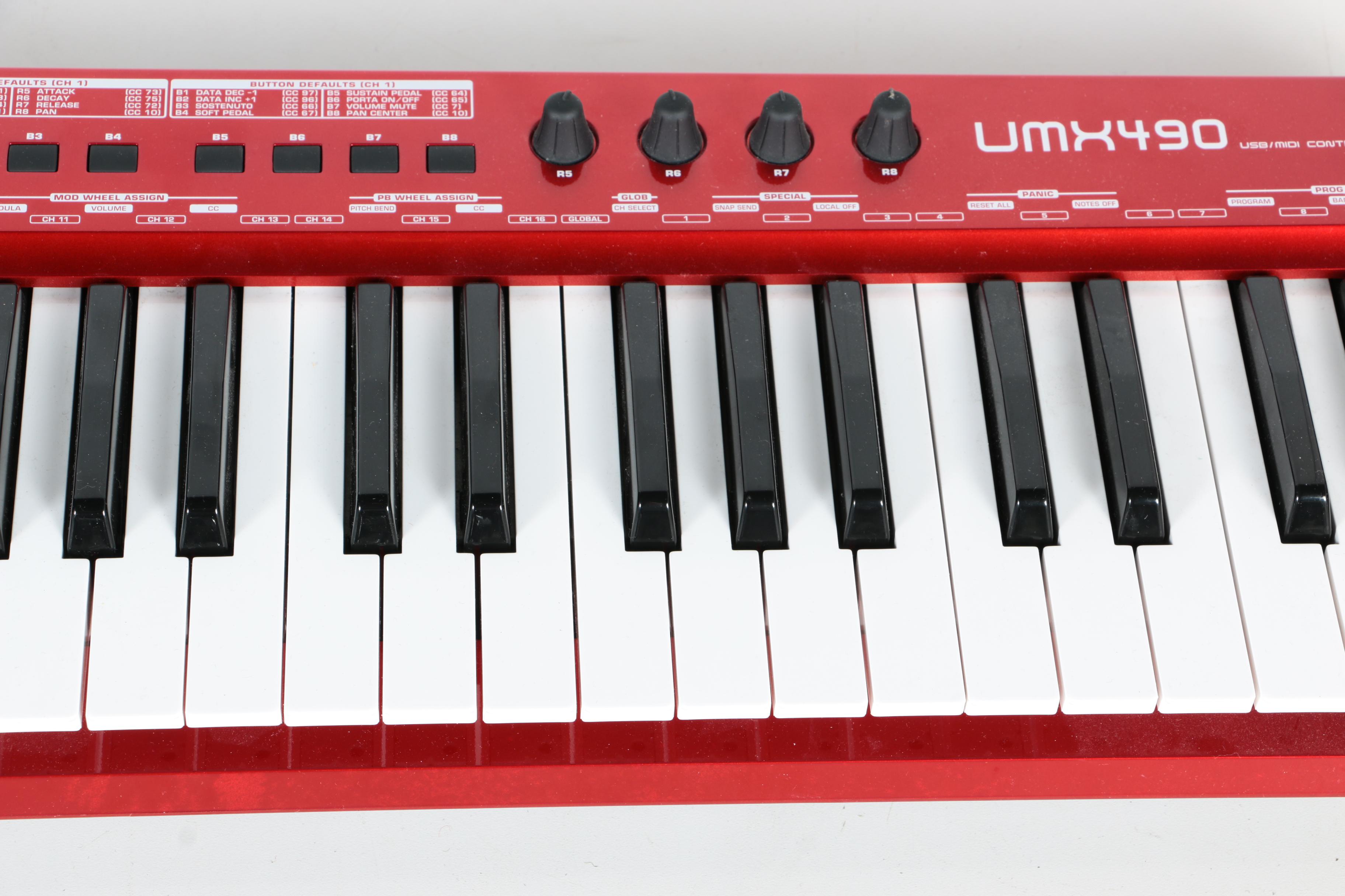 Behringer U-Control USB/MIDI Controller Keyboard